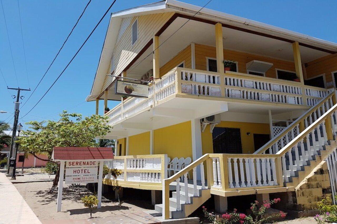 Serenade Hotel Placencia Екстер'єр фото