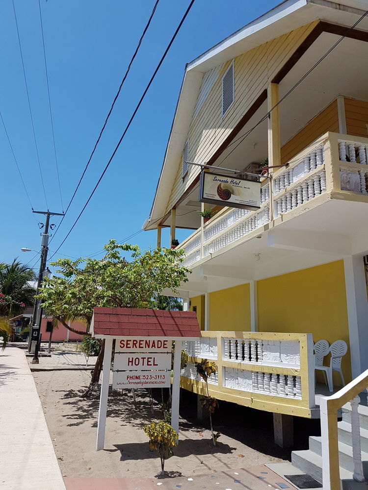 Serenade Hotel Placencia Екстер'єр фото